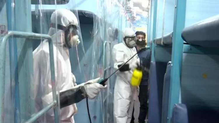 ഹൗറയിൽ റെയിൽവെയുടെ ​െഎസൊലേഷൻ കോച്ചുകൾ