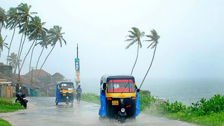 സംസ്ഥാനത്ത് കനത്തമഴക്ക് സാധ്യത സംസ്ഥാനത്ത് കനത്തമഴക്ക് സാധ്യത