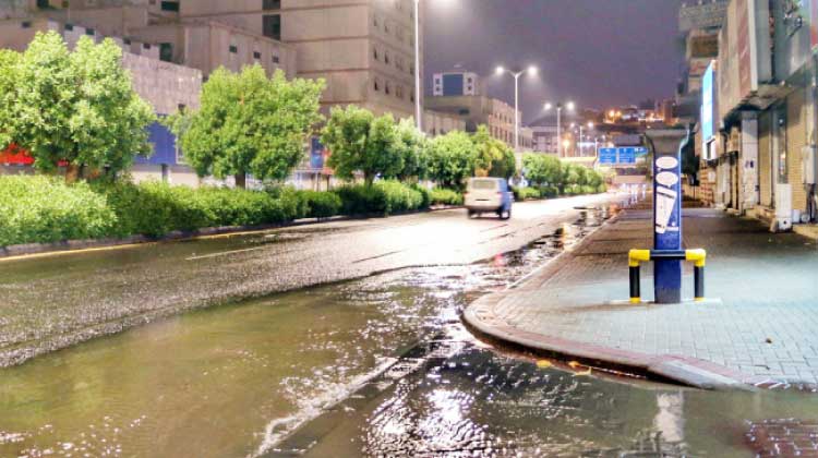 മ​ക്ക​യി​ൽ ശ​ക്ത​മാ​യ മ​ഴ