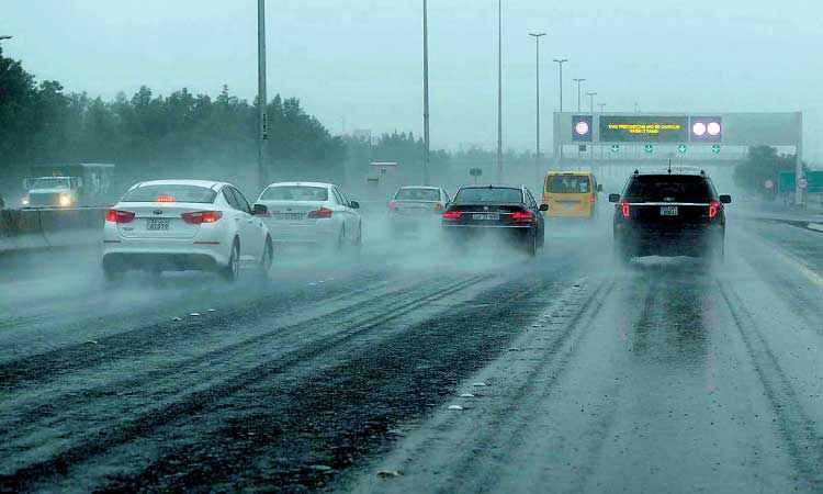 പ്ര​വ​ച​നം ശ​രി​വെ​ച്ച്​ പെ​രു​മ​ഴ: ഇ​ന്നും പൊ​തു​അ​വ​ധി