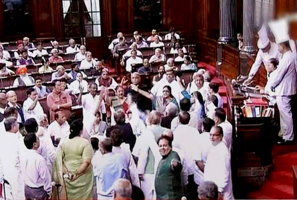 പാര്‍ലമെന്‍റ് നടത്തിക്കാന്‍ കോര്‍പറേറ്റുകളുടെ ഓണ്‍ലൈന്‍ കാമ്പയിന്‍