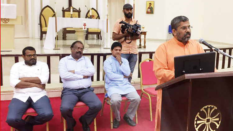 ഒരുമയുടെ സന്ദേശമുയര്‍ത്തി ക്രൈസ്തവ  ദേവാലയത്തില്‍ വിഷു-ഈസ്​റ്റര്‍-ഇഫ്താര്‍ സംഗമം