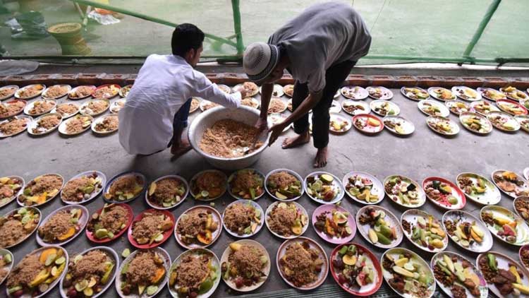 നോ​മ്പു​കാ​ല​ത്തെ ഭ​ക്ഷ​ണം