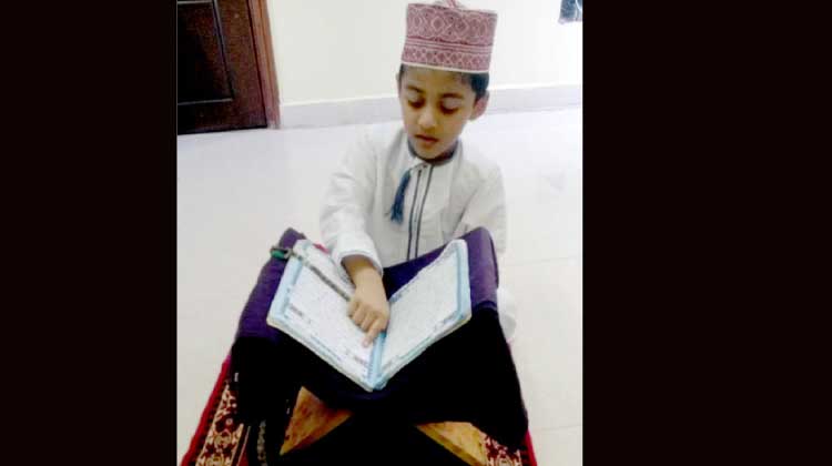 വി​ശു​ദ്ധി​യു​ടെ ദി​ന​രാ​ത്ര​ങ്ങ​ൾ​ക്ക്​ തു​ട​ക്ക​മാ​യി