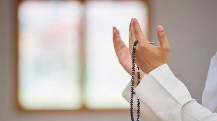 റമദാൻ അവസാന പത്തിൽ: പുണ്യകർമങ്ങളിൽ മുഴുകി വിശ്വാസികൾ