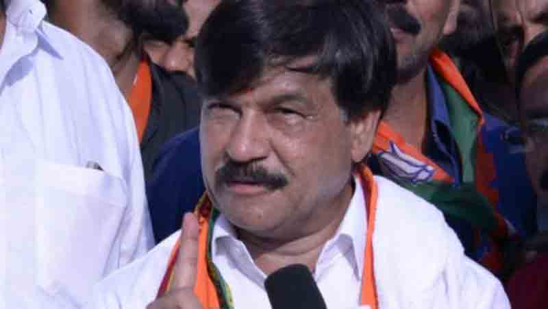 മെഴുകുതിരി കത്തിച്ചാൽ കൊറോണ മരിക്കും -ബി.ജെ.പി എം‌.എൽ.‌എ