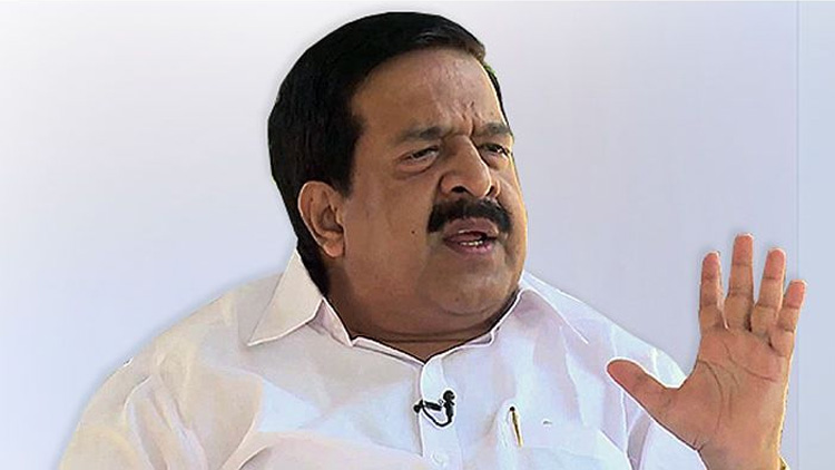 സ്ത്രീകളെ അധിക്ഷേപിക്കൽ ഇടതു നേതാക്കൾക്ക് ഫാഷനായി -ചെന്നിത്തല