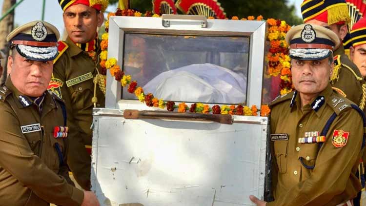 രതൻ ലാലിൻെറ മരണം വെടിയേറ്റ്​; ​പോസ്​റ്റ്​മോർട്ടം റിപോർട്ട്​ പുറത്ത്​