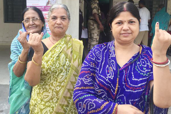 ബിഹാറില്‍ വോട്ടെടുപ്പ് ആരംഭിച്ചു