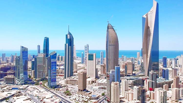 കു​ടും​ബ​വി​സ ശ​മ്പ​ള പ​രി​ധി: റി​യ​ൽ എ​സ്​​റ്റേ​റ്റ്​ മേ​ഖ​ല​യെ ബാ​ധി​ക്കും