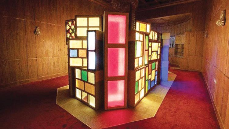 ‘റെഡ്​​ പാലസ്​’ എക്​സിബിഷന്​ ജിദ്ദയിൽ തുടക്കം