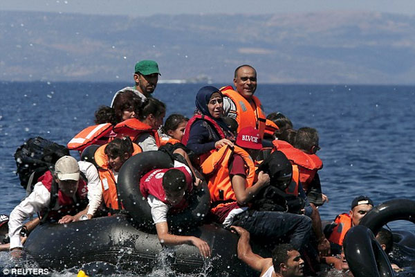 ഈജിയന്‍ കടലില്‍ അഭയാര്‍ഥി ബോട്ട് മുങ്ങി 14 കുട്ടികളടക്കം 38 മരണം