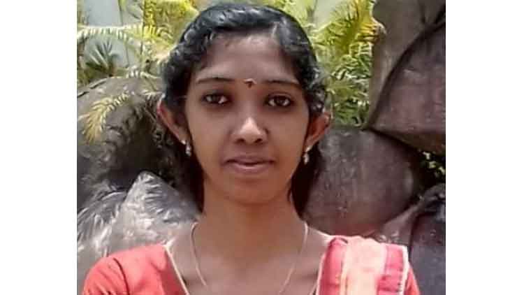ഇൻഡക്ഷൻ കുക്കറിൽ നിന്നും ഷോക്കേറ്റ് വിദ്യാർഥിനി മരിച്ചു 