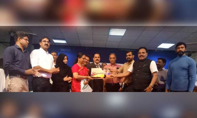 ‘വ​ള കി​ലു​ക്കം’ ബ്രോ​ഷ​ര്‍ പ്ര​കാ​ശ​നം ചെ​യ്തു