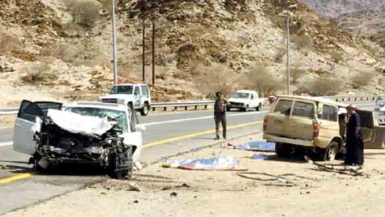 റോ​ഡ​പ​ക​ട​ത്തി​ൽ ര​ണ്ടു മ​ര​ണം; ര​ണ്ടു പേ​ർ​ക്ക്​ പ​രി​ക്ക്​