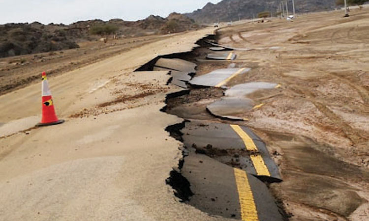 മഴ: രണ്ടു പേർകൂടി മരിച്ചു; റോഡുകൾക്ക്​ വൻ നാശം
