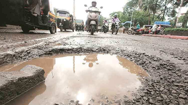 road-pothole-151119.jpg