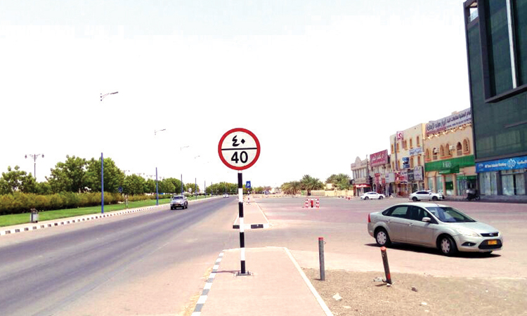 ബു​റൈ​മി​യി​ലെ റോ​ഡു​ക​ളി​ൽ  വേ​ഗ​പ​രി​ധി കു​റ​ച്ചു