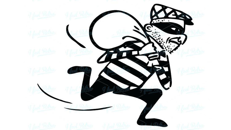 പൊ​ലീ​സ്​ ച​മ​ഞ്ഞ്​  മ​ല​യാ​ളി യു​വാ​വി​െൻറ  പ​ണം ത​ട്ടി