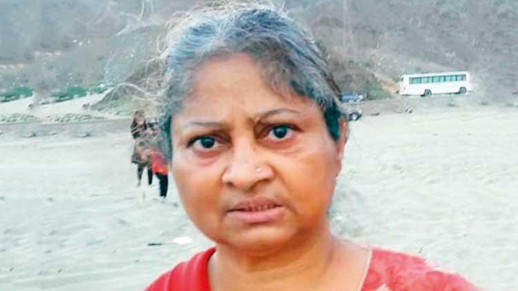 ഈ ​സ​ഹോ​ദ​രി​യെ ക​ണ്ടാ​ൽ പൊ​ലീ​സി​ൽ  അ​റി​യി​ക്കാ​ൻ മ​റ​ക്ക​ല്ലെ