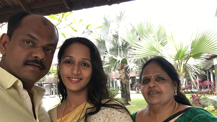 roshan-andrews-family