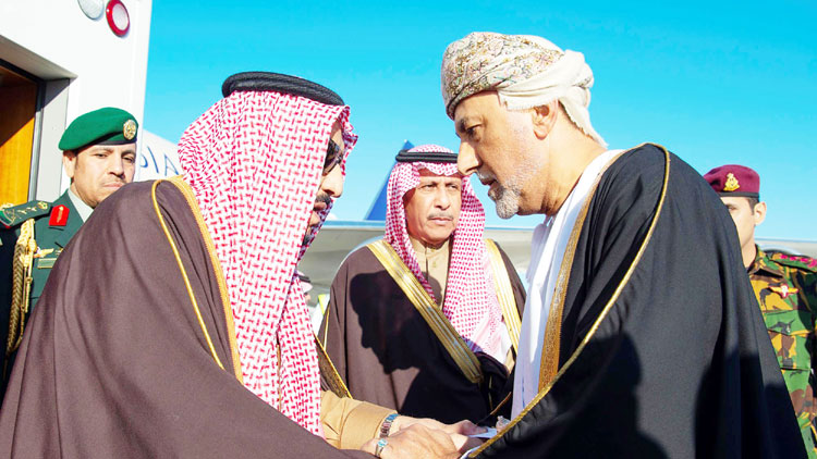 ദുഃ​ഖ​ത്തി​ൽ പ​ങ്കു​ചേ​രാ​ൻ സ​ൽ​മാ​ൻ രാ​ജാ​വ്​ ഒ​മാ​നി​ൽ