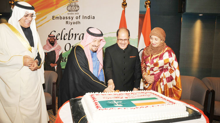 പ്രൗ​ഢ​ഗം​ഭീ​രം റി​പ്പ​ബ്ലി​ക്​ ദിനാ​ഘോ​ഷം