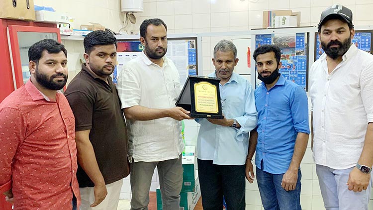 ദവാദ്മി കെ.എം.സി.സി യാത്രയയപ്പ് നൽകി ദവാദ്മി കെ.എം.സി.സി യാത്രയയപ്പ് നൽകി