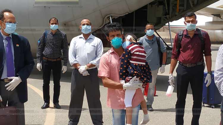 അടിയന്തര ഇടപെടൽ; അഞ്ചുവയസ്സുകാരിയെ സൈനിക വിമാനത്തിൽ ഇന്ത്യയിലെത്തിച്ചു