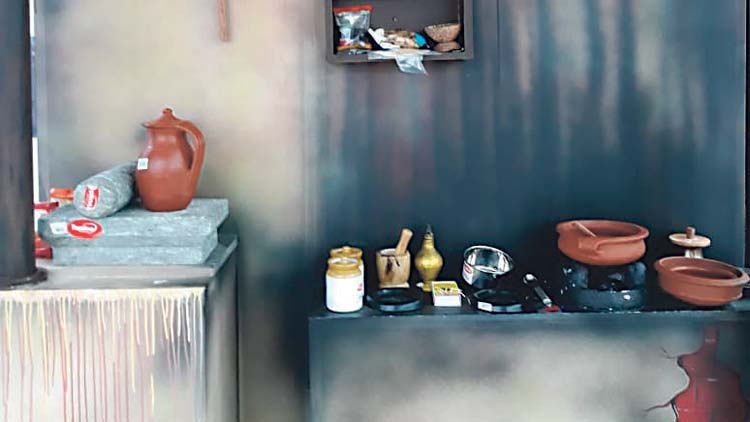 മു​വൈ​ല സ​ഫാ​രി മാ​ളി​ൽ പ​ണ്ട​ത്തെ അ​ടു​ക്ക​ള​യു​ടെ ചേ​ല​റി​യാം