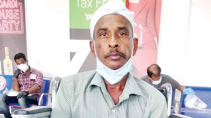 കോ​വി​ഡി​ൽ നി​ന്ന് ര​ക്ഷ​പ്പെ​ട്ട  സൈ​ഫു​ദ്ദീ​ൻ നാ​ട​ണ​ഞ്ഞു