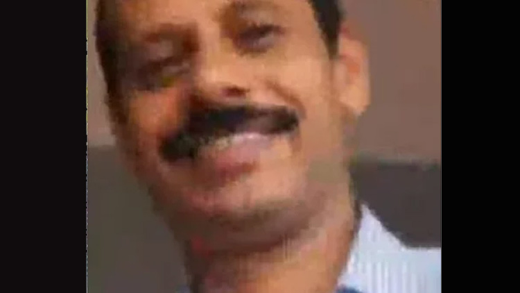 വി​ദ്യാ​ര്‍​ഥി​നി​യെ പീ​ഡി​പ്പി​ക്കാ​ന്‍ ശ്ര​മി​ച്ച എ​സ്‌.ഐ കീ​ഴ​ട​ങ്ങി