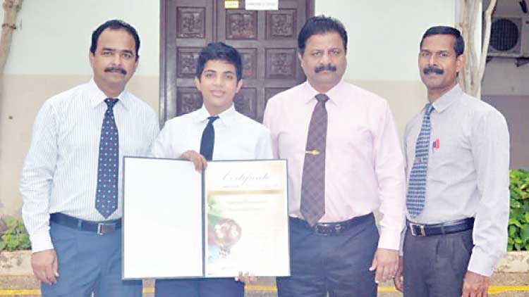 സലാല ഇന്ത്യൻ സ്കൂൾ വിദ്യാർഥിക്ക് അന്താരാഷ്ട്ര പരിസ്ഥിതി പുരസ്കാരം സലാല ഇന്ത്യൻ സ്കൂൾ വിദ്യാർഥിക്ക് അന്താരാഷ്ട്ര പരിസ്ഥിതി പുരസ്കാരം