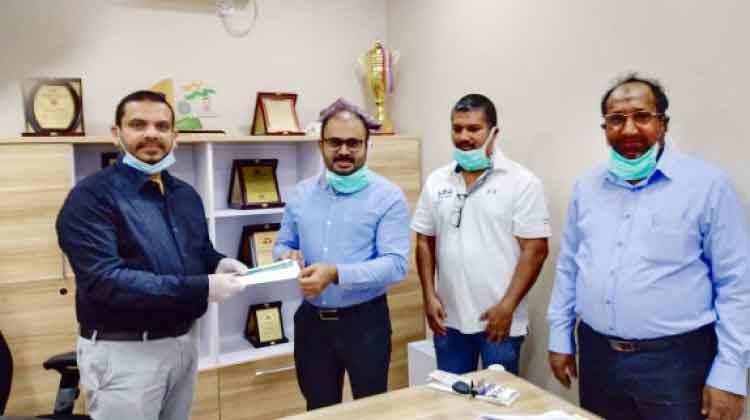 പ്രവാസി സാംസ്കാരിക വേദി നിർധനർക്ക് വിമാന ടിക്കറ്റ് നൽകി പ്രവാസി സാംസ്കാരിക വേദി നിർധനർക്ക് വിമാന ടിക്കറ്റ് നൽകി