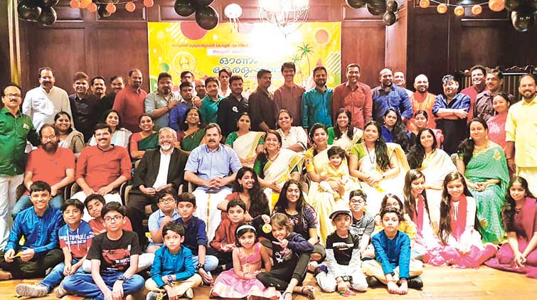 ഗു​രു​വാ​യൂ​ര​പ്പ​ൻ കോ​ള​ജ്  പൂ​ർ​വ വി​ദ്യാ​ർ​ഥി കൂ​ട്ടാ​യ്മ