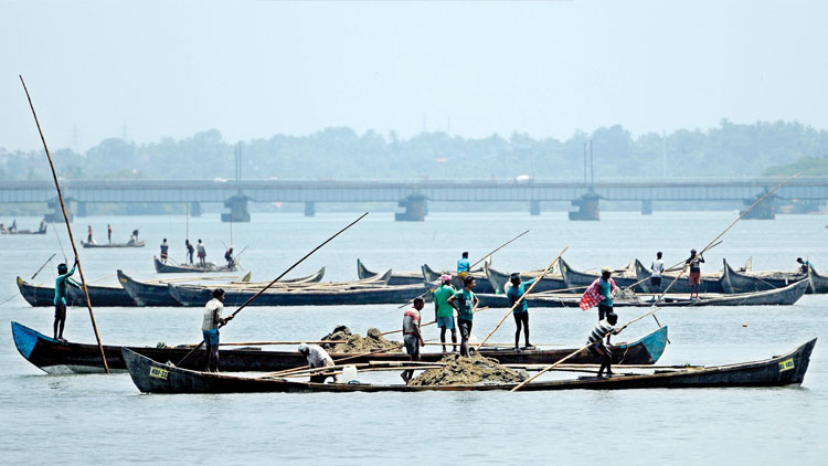 പുഴകളിൽനിന്ന്​ മണൽ വാരൽ ഉത്തരവ്​ പിൻവലിച്ചു