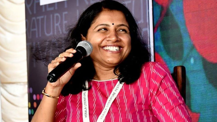 ‘പ്രിയപ്പെട്ട മുഖ്യമന്ത്രീ, തെറ്റുകൾ തിരുത്തേണ്ടത് അഭിമാനത്തെ മുറിപ്പെടുത്തിയല്ല...’