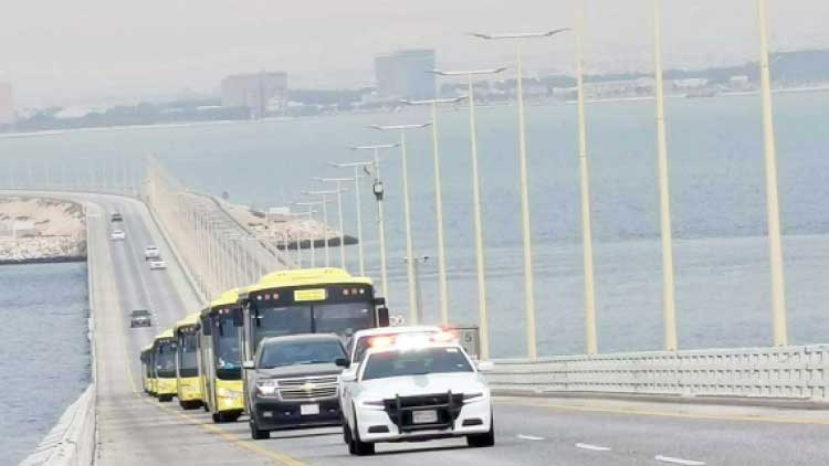 ബ​ഹ്‌​റൈ​നി​ൽ കു​ടു​ങ്ങി​യ സൗ​ദി പൗ​ര​ന്മാ​രു​ടെ ആ​ദ്യ സം​ഘം എത്തി