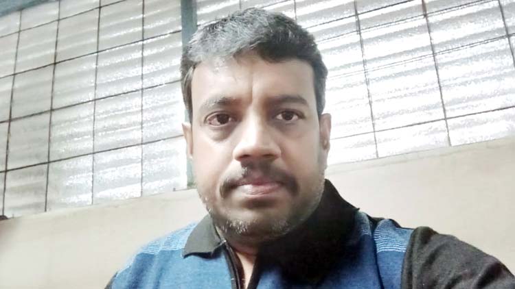 വാ​ഹ​നാ​പ​ക​ട​ത്തി​ൽ മ​ല​യാ​ളി ഉ​ൾ​പ്പെ​ടെ ര​ണ്ടു​ മ​ര​ണം