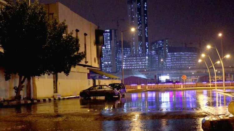 നനഞ്ഞ്​ കുളിർന്ന്​ സൗദി