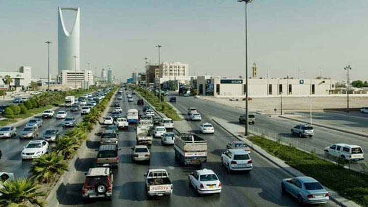 സൗദിയിൽ വ​നി​ത ട്രാ​ഫി​ക്​ പൊ​ലീ​സ്​ വ​രു​ന്നു