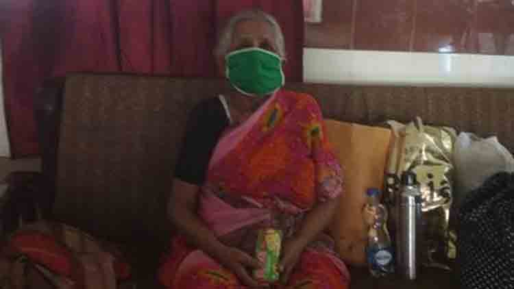 രോഗിയായ മകനെ പരിചരിക്കാനെത്തി; രോഗം ഭേദമായപ്പോൾ തെരുവിൽ തള്ളി 