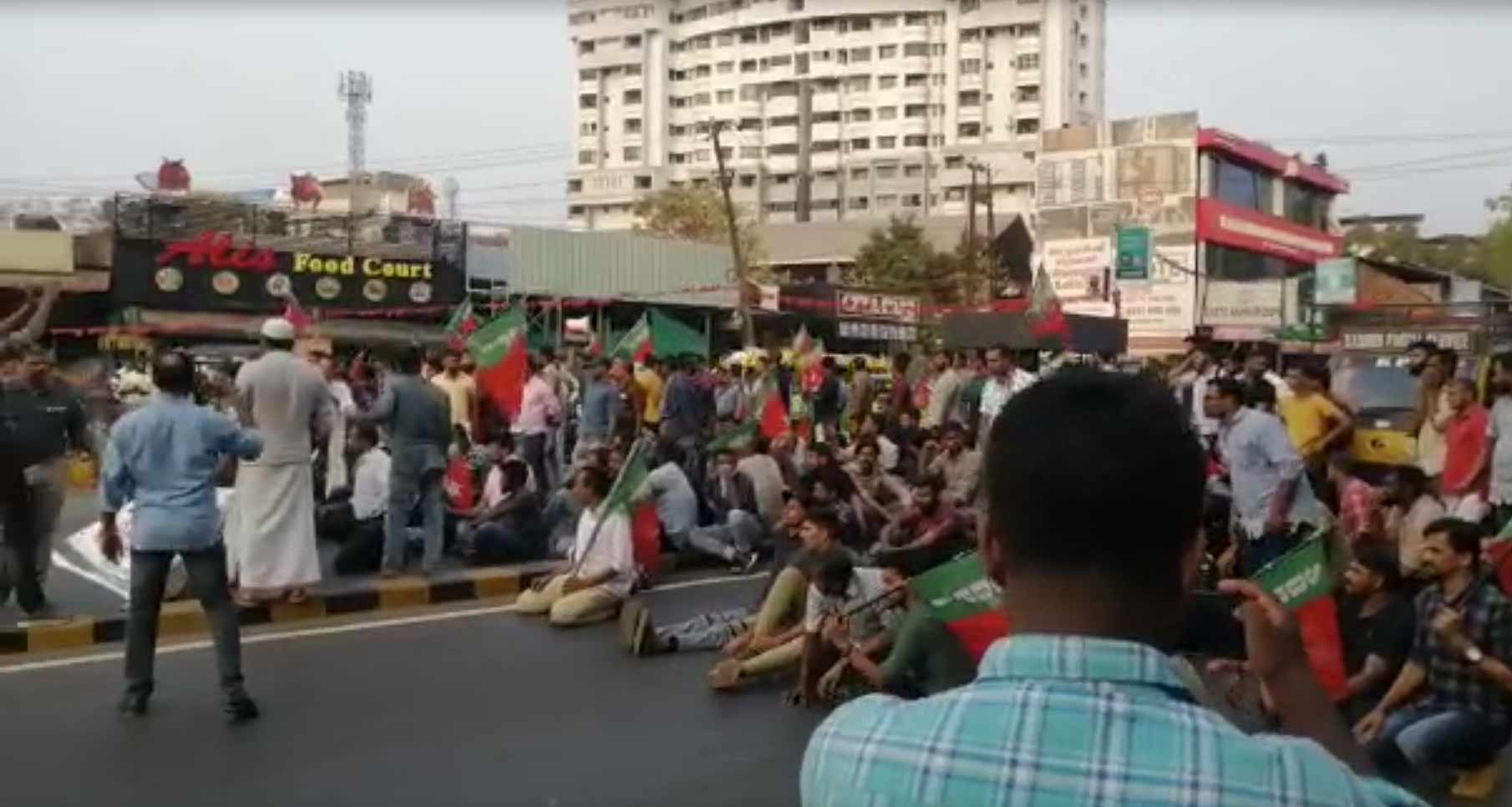 sdpi-road-block