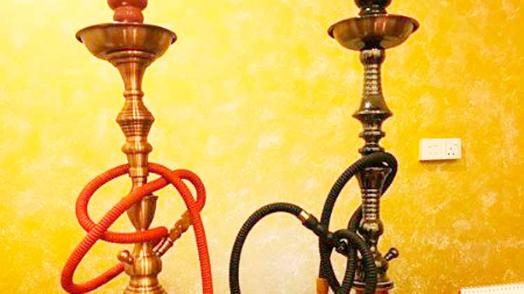 ക​ഫേ​ക​ളി​ല്‍ ശീ​ഷ വി​ല​ക്ക​ണ​മെ​ന്ന്​ ആ​രോ​ഗ്യ​മ​ന്ത്രാ​ല​യം