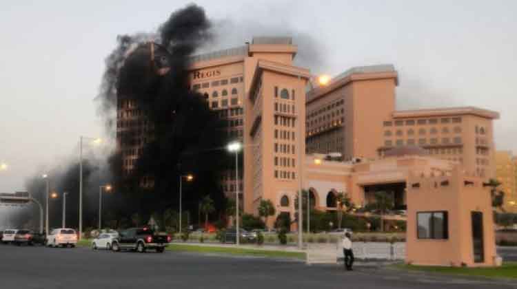 സെൻറ്​ റീജസ്​ ഹോട്ടലിന്​ പുറത്ത്​ തീപിടുത്തം