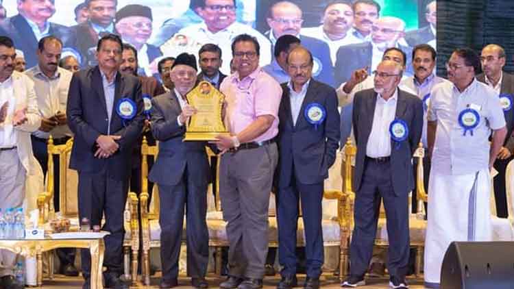 പ്ര​വാ​സി നാ​ട​ക അ​ര​ങ്ങു​ക​ളി​ലെ സ്ഥി​ര​സാ​ന്നി​ധ്യം ബ​ഷീ​ർ ചേ​റ്റു​വ മ​ട​ങ്ങു​ന്നു