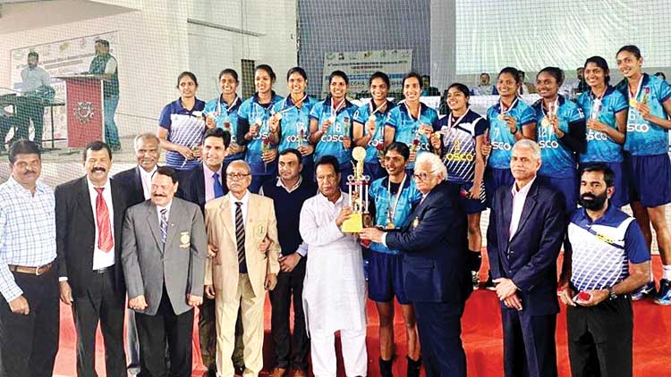 ദേശീയ സീ​നി​യ​ർ വോളി: കിരീടം കാത്ത്​ പെൺപട