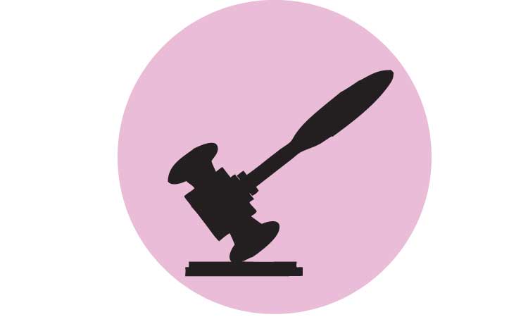 വേ​ല​ക്കാ​രി കെ​ട്ടി​ട​ത്തി​ൽ​നി​ന്ന്​ വീ​ഴു​ന്ന​ത്​ കാ​മ​റ​യി​ൽ പ​ക​ർ​ത്തി​യ സ്വ​ദേ​ശി​ക്ക്​ ത​ട​വും പി​ഴ​യും