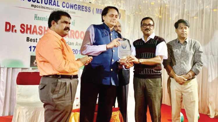 ഇന്ത്യയെ കീറിമുറിക്കാൻ ബി.ജെ.പി ശ്രമം –ഡോ. ശശി തരൂർ