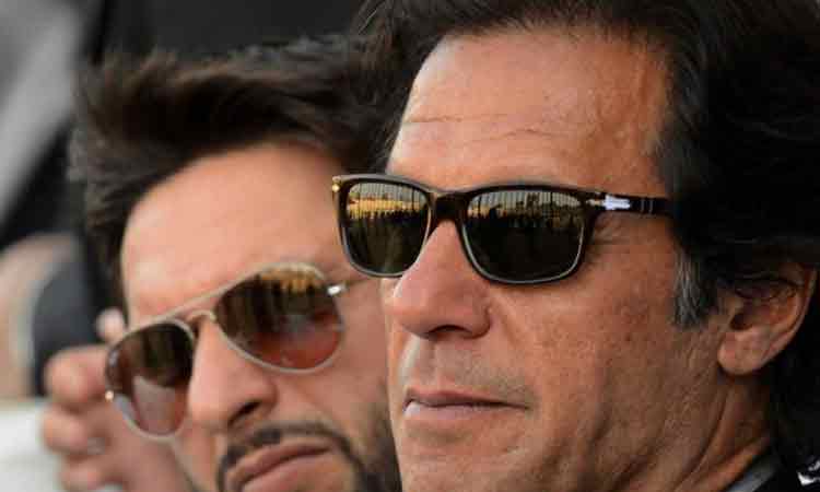 shahid-afridi-imran-khan-23